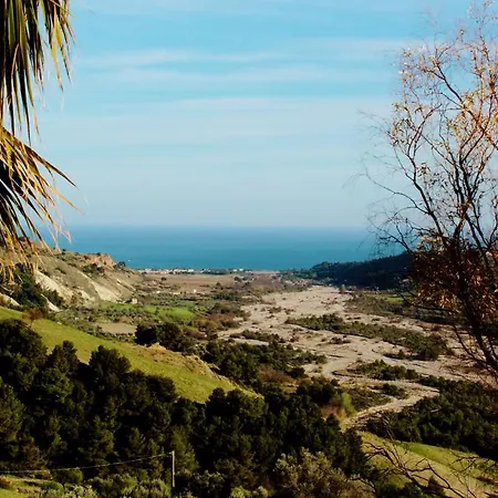 مزرعة للإقامة Masseria Stamato